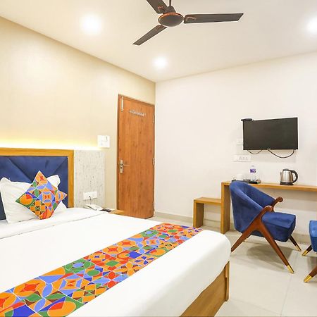 Fabhotel Hari Kunj 900 M From Kashi Vishwanath Temple バラナシ エクステリア 写真