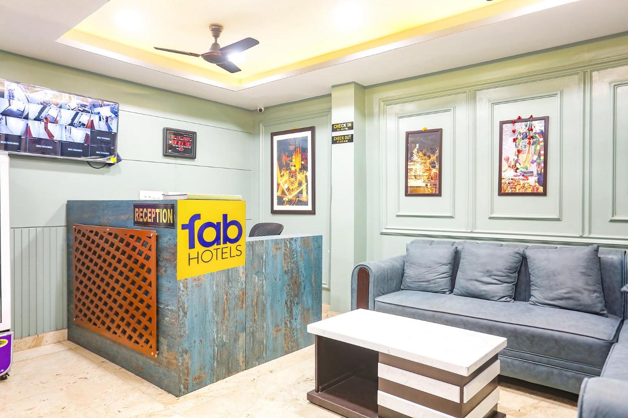 Fabhotel Hari Kunj 900 M From Kashi Vishwanath Temple バラナシ エクステリア 写真